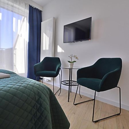 Apartamenty Bryza - Roosvelta 11 ชวีโนวิชแจ ภายนอก รูปภาพ