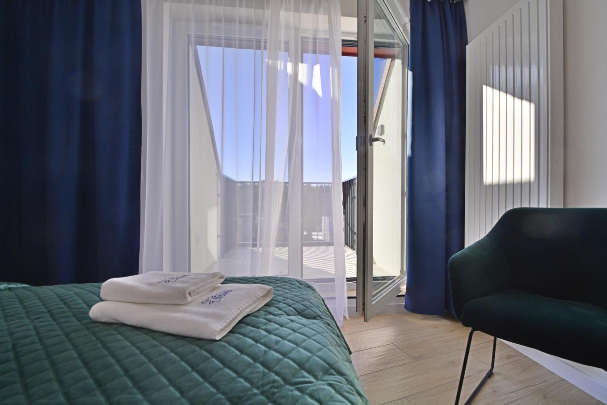 Apartamenty Bryza - Roosvelta 11 ชวีโนวิชแจ ภายนอก รูปภาพ